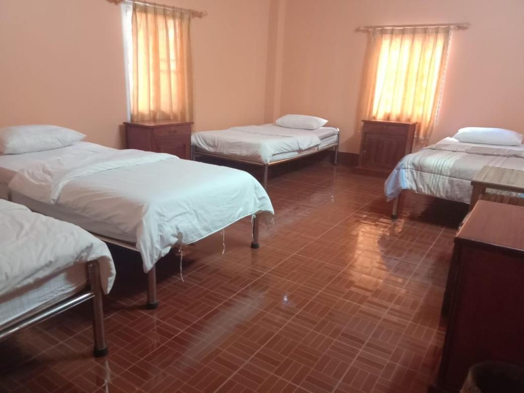 פקסה Soutchai Hostel And Tour Company מראה חיצוני תמונה